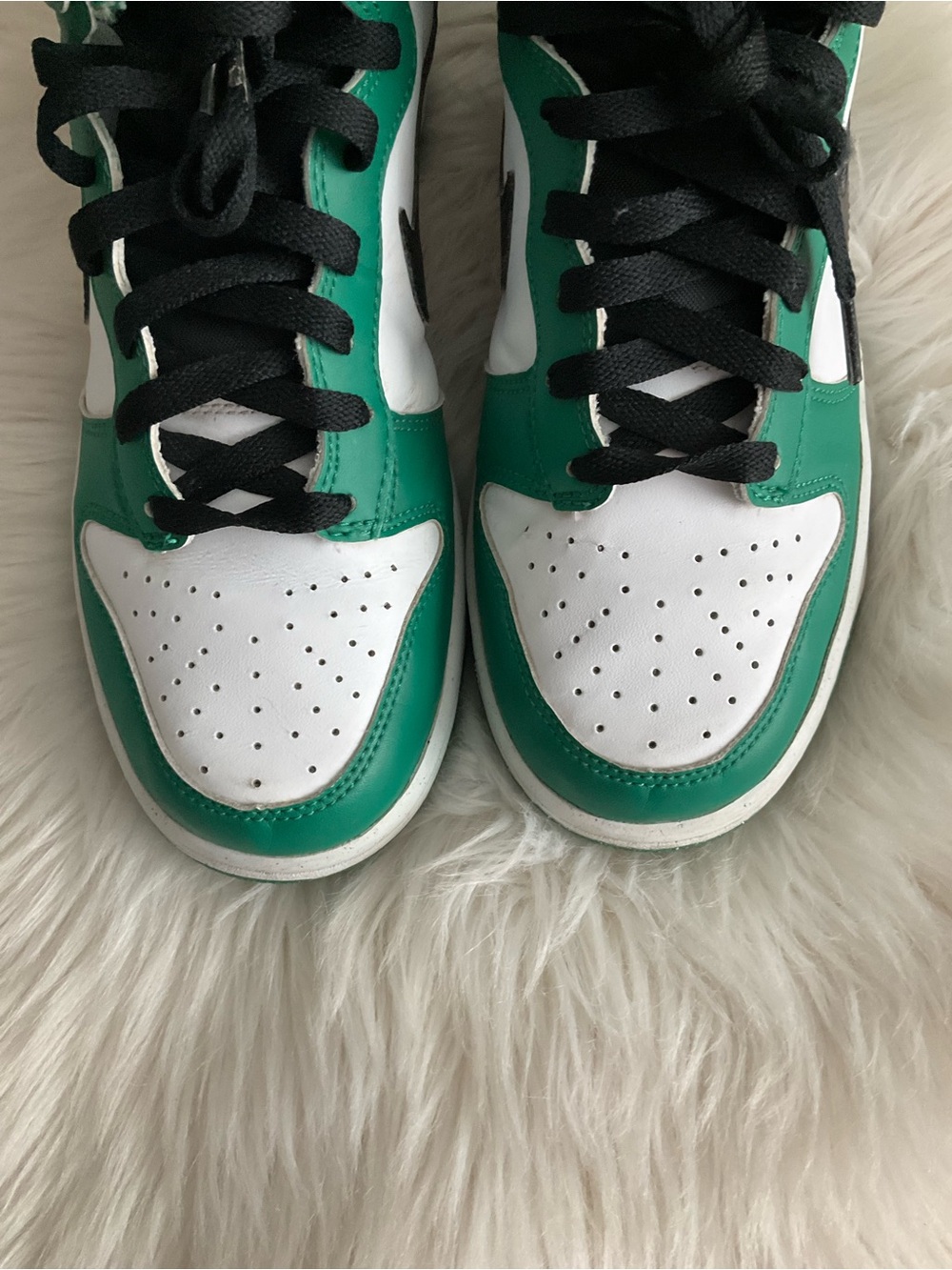 Nike Dunk High "Celtics Sneakers - Picture 9 of 10
